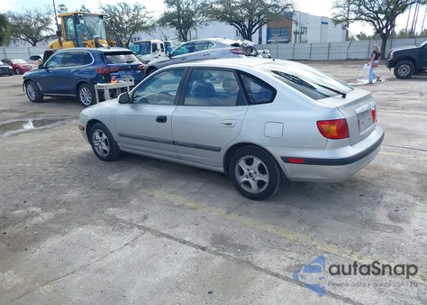 2002 Hyundai Elantra Gt z USA, uszkodzony, nr VIN KMHDN55D92U073144